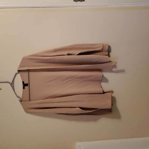 Forever 21 Sweaters - Forever 21 tanish/nude color cardigan